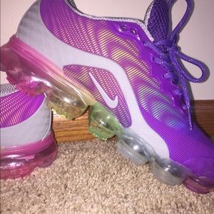 Vapor Max Nike sneakers